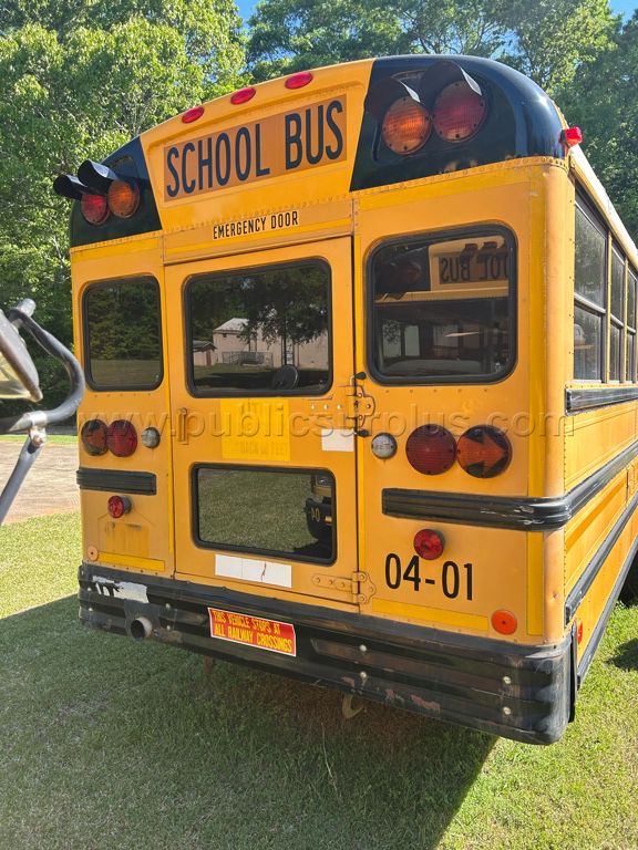 2004 INTERNATIONAL 72 Passenger Bus - photo 1