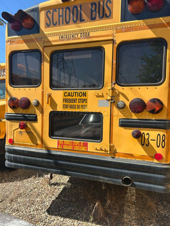 2003 INTERNATIONAL 72 Passenger Bus - photo 1