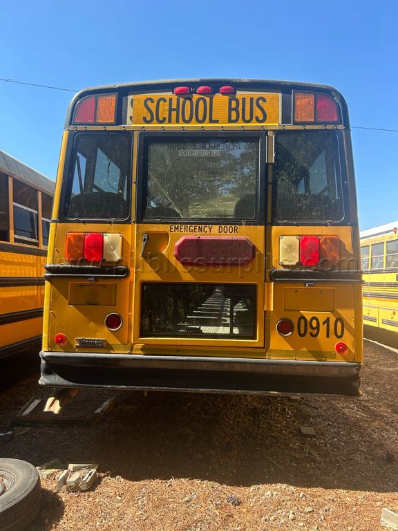2009 THOMAS C-2 Passenger Bus - photo 1
