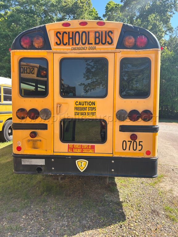 2007 INTERNATIONAL 72 Passenger Bus - photo 1