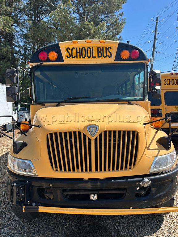 2007 INTERNATIONAL 72 Passenger Bus - photo 1