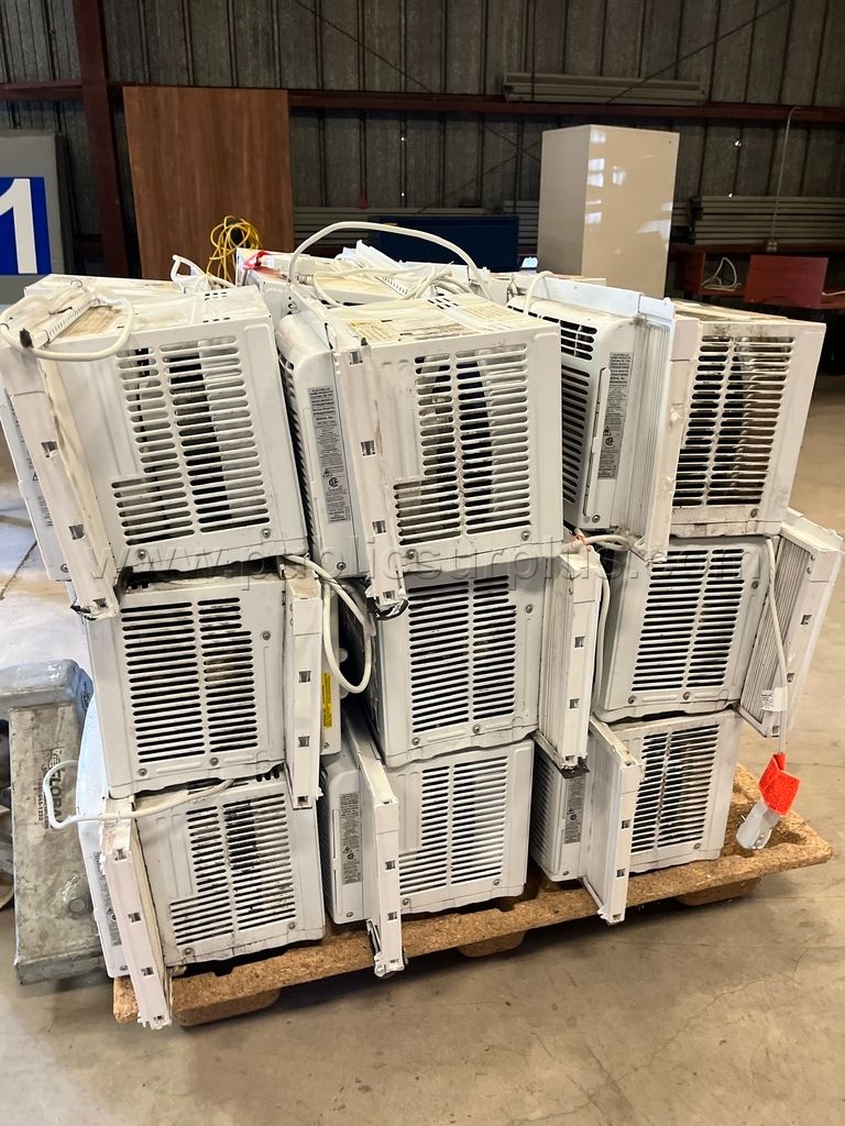 Window-Mounted Air Conditioners, 5,000 BTU- Lot of 18-Building 609-ZW - photo 1