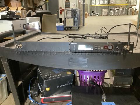 8003 - Shure SLX4 Receiver