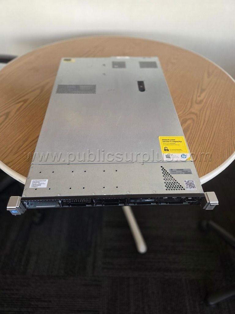 (1) HP DL360P Gen8 Server - photo 1