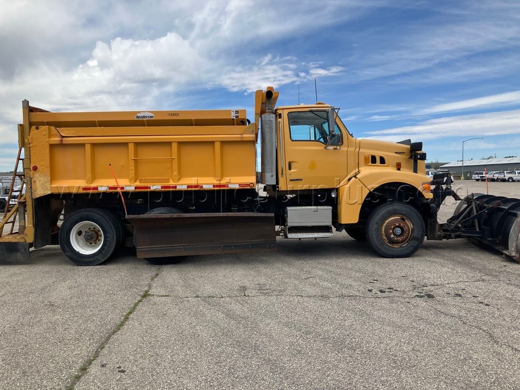 2005 STERLING LT9500 WITH SPREADER, PLOW AND WINGPLOW - photo 1