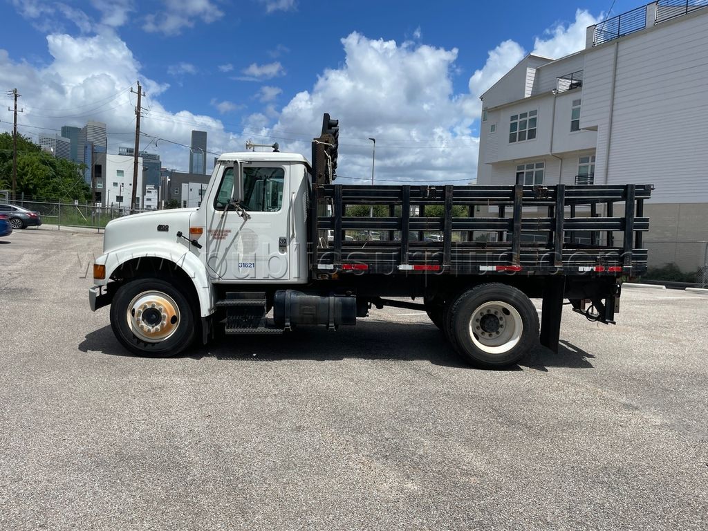 2001 International 4700 4X2 ~ HPW-31621 - photo 1