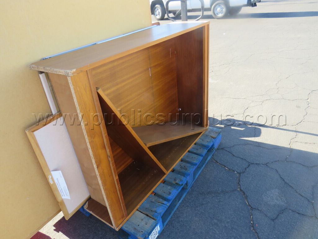 Bookshelf **Unknown Condition** - photo 1