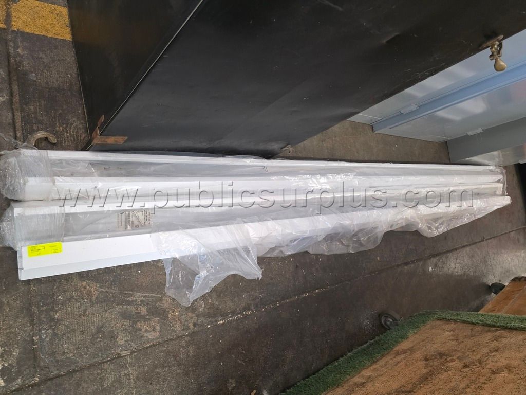 3 - 10' Wall Mount Race Tray  (118525) - photo 1