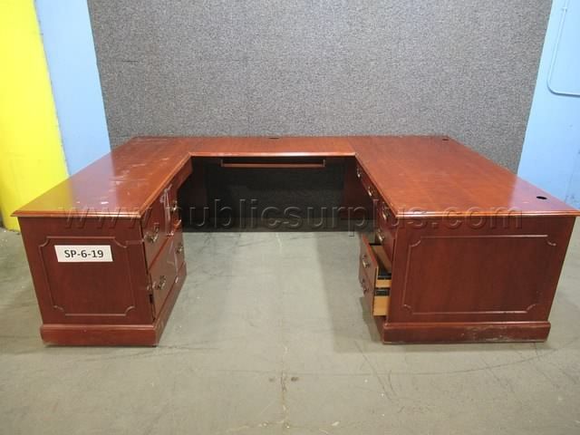 U-SHAPE DESK * SP-6-19 - photo 1