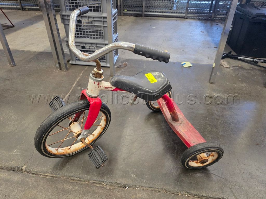 Tricycle (118674) - photo 1