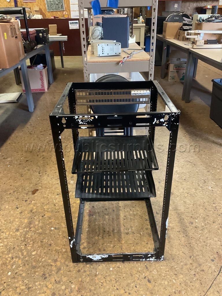Sanus Server Rack Lot # 4990 - photo 1