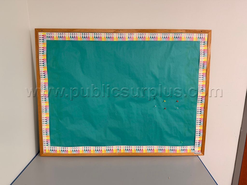 Bulletin Board 48" x 36" - photo 1