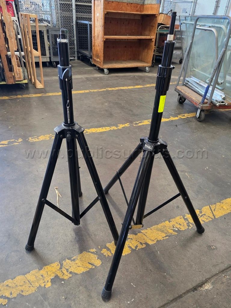 2 - Tripods (118686) - photo 1