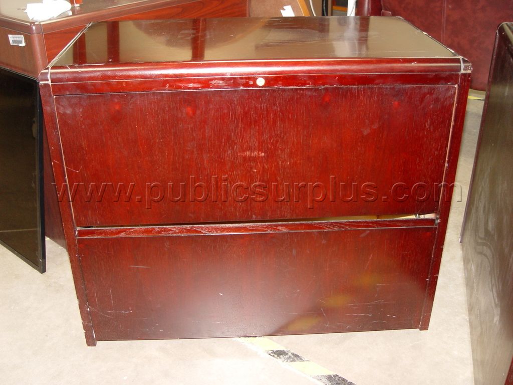 2 Drawer File Cabinet 3' x 20" x 30" - photo 1