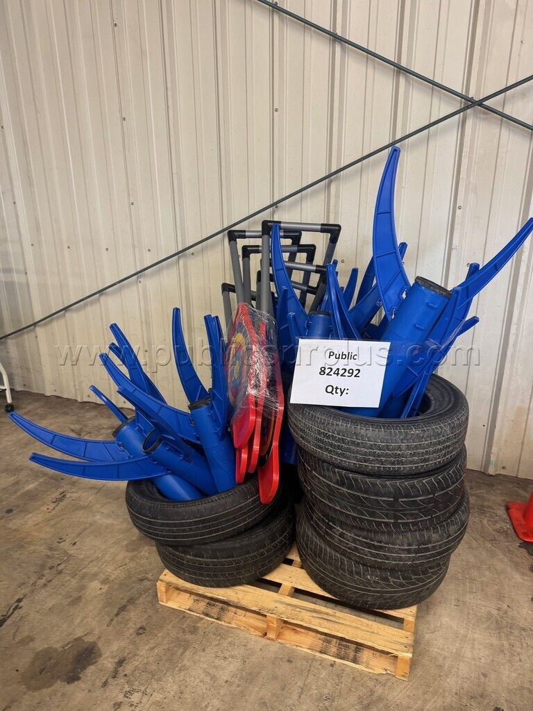 824292-Outdoor equipment - photo 1