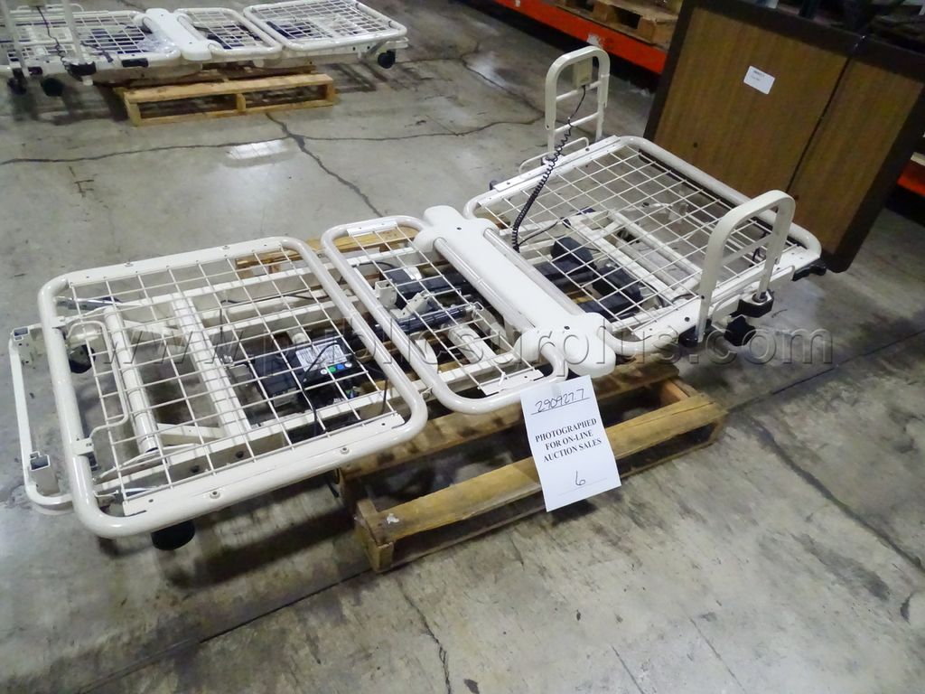 Medical Care Bed - photo 1