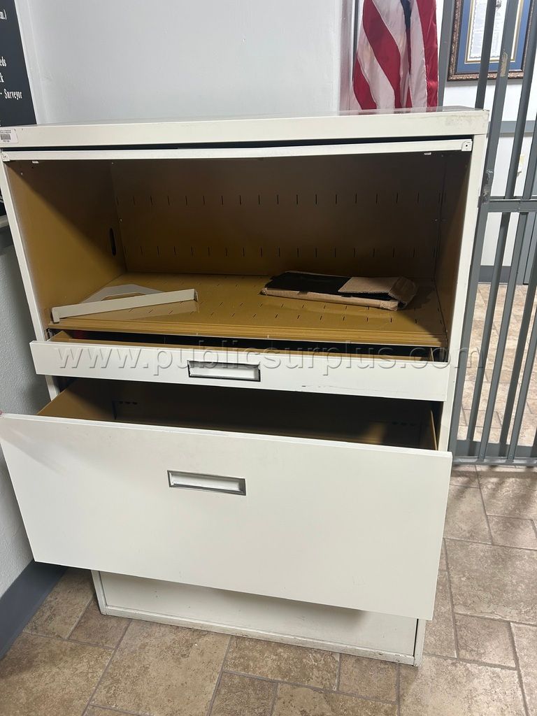 Filing Cabinets - photo 1