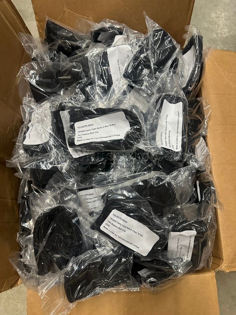 Lot of 200+ NEW Black Nylon Holster for Tait TP3000 Series Radios T03-00370-ABAA - photo 1
