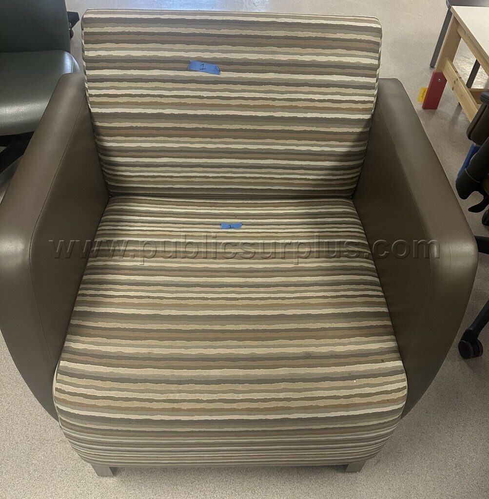 Auction#506- Armchair - photo 1