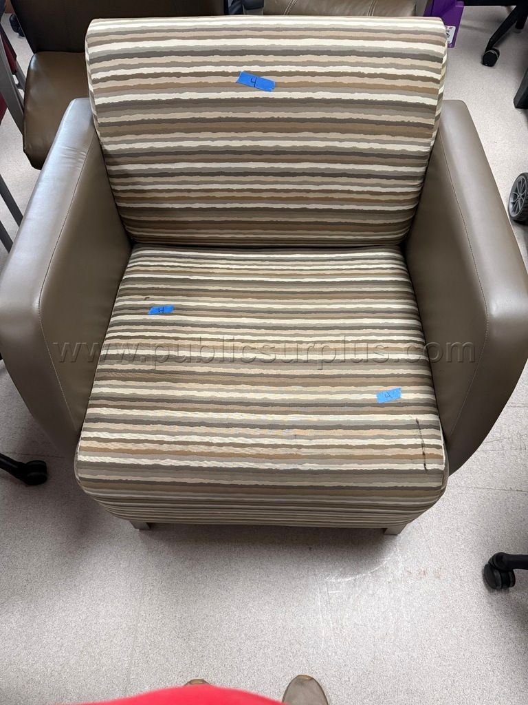Auction#503- Armchair - photo 1