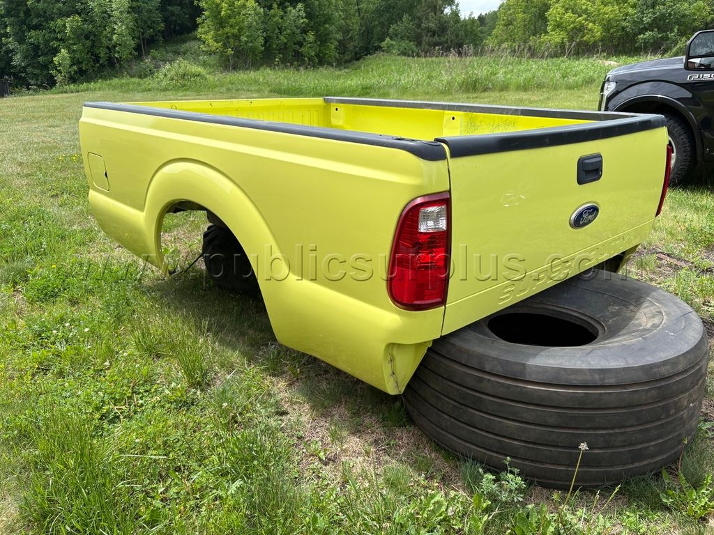 2011 Ford 8' SRW truck box - photo 1