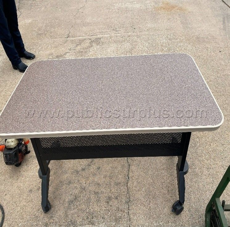 Table-One person - photo 1