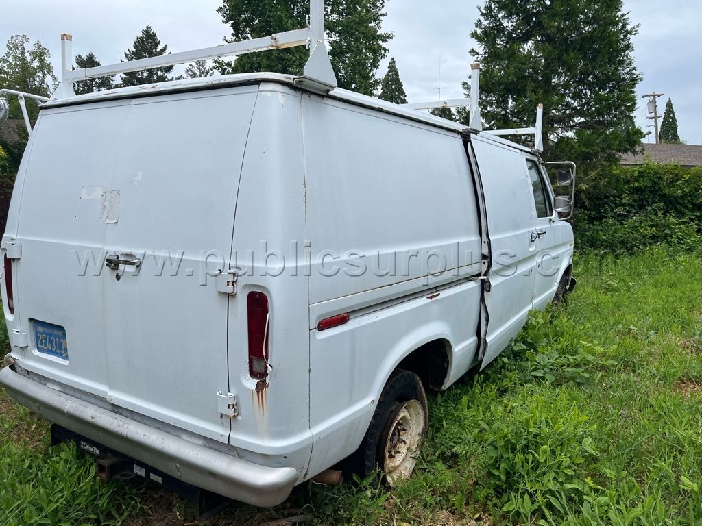 1983 Ford E-250 - photo 1